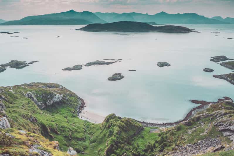 From Tromsø: Hiking the Arctic Carribean of Sommarøy - Key Points