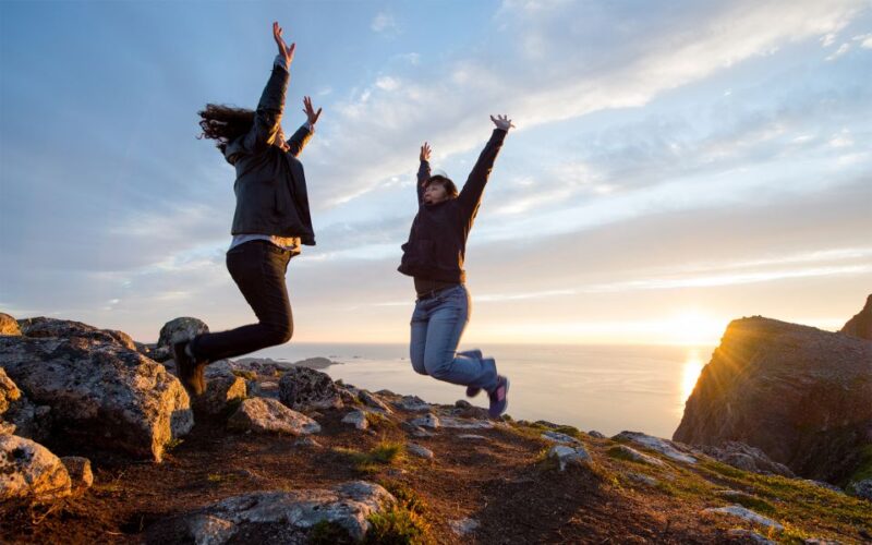 From Tromsø: Midnight Sun Hiking Tour - Itinerary Details