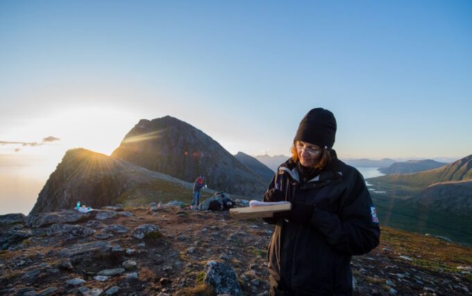 From Tromsø: Midnight Sun Hiking Tour - Hiking in Arctic Summers
