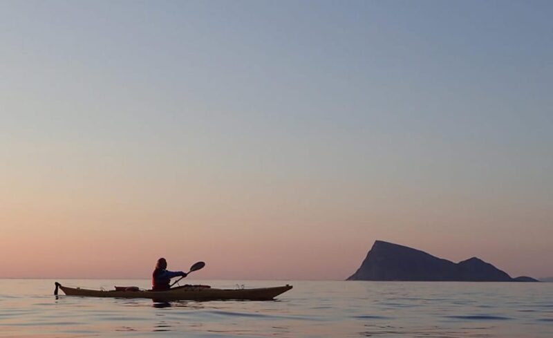 From Tromsø: Sommarøy Midnight Sun Sea Kayaking Tour - Highlights of the Experience