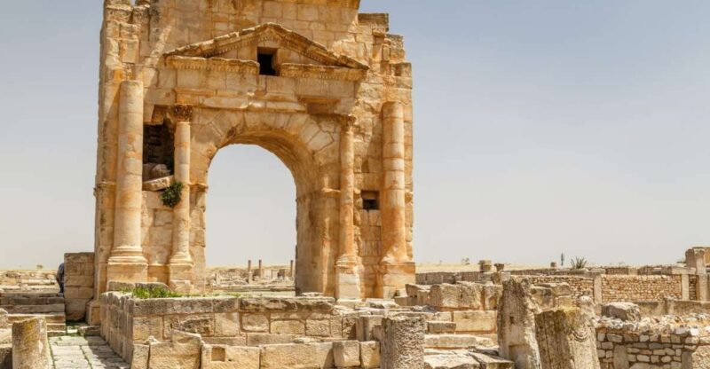 From Tunis: Day Trip to Kesra and Maktaris With Lunch - The Makthar Archaeological Site