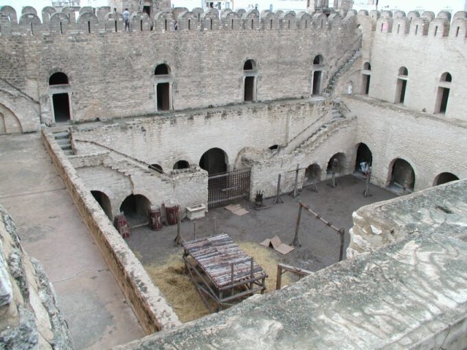 From Tunis: Overnight to Kairouan, El Jem, Monastir & Sousse - Included Amenities and Services