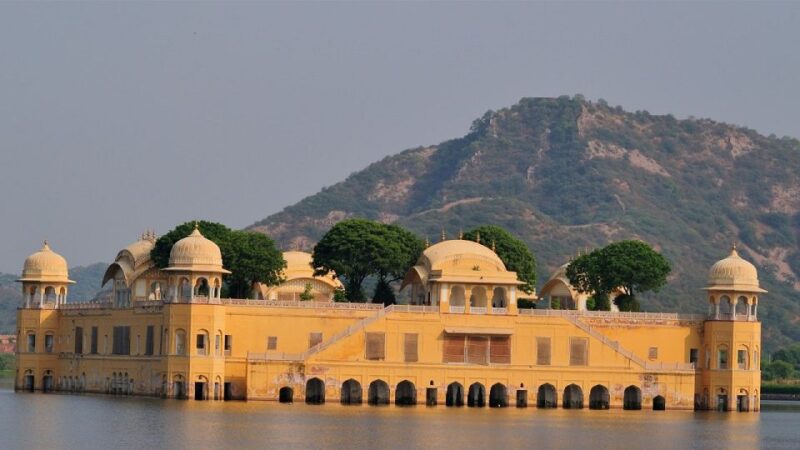 From Udaipur: 2-Day Jaipur Tour With Transport and Guide - Tour Overview