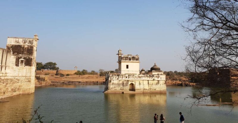 From Udaipur: Private Day Trip to Chittorgarh Fort - Key Points