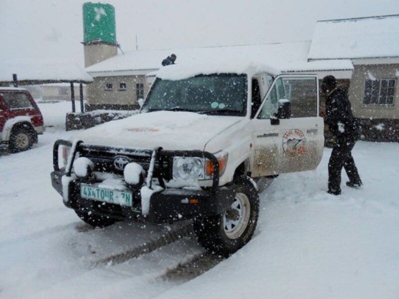 From Underberg: 4x4 Sani Pass Day Trip - Inclusions in the Tour