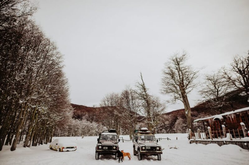 From Ushuaia: Escondido and Fagnano Lakes 4WD Winter Woods - Hotel Pickup and Drop-off in Ushuaia