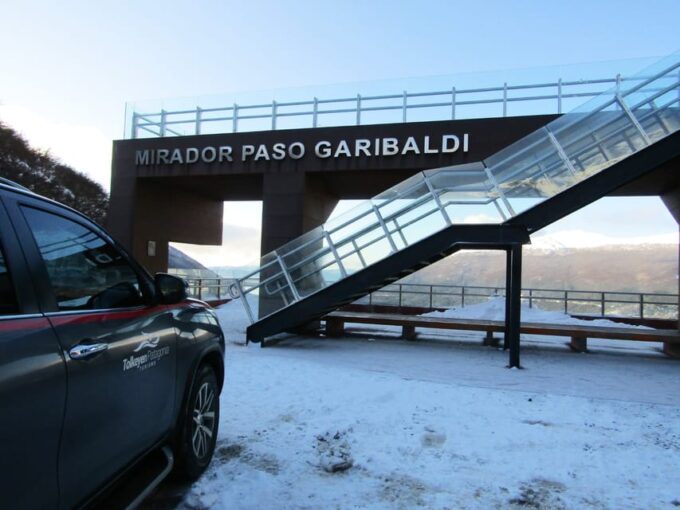 From Ushuaia: Fagnano and Escondido Lakes Tour - Languages and Accessibility
