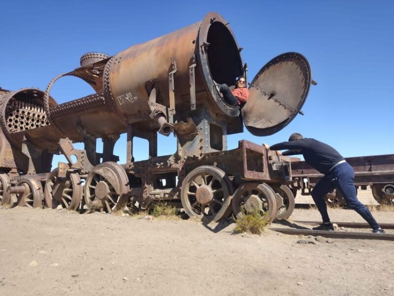 From Uyuni: 3D 2N Salar De Uyuni and Colorful Lagoons. - Itinerary Highlights