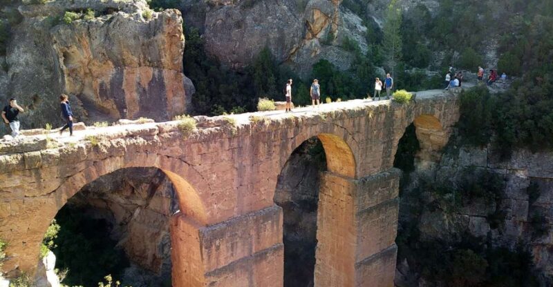From Valencia: Peña Cortada Aqueduct Hiking Day Tour - Key Points