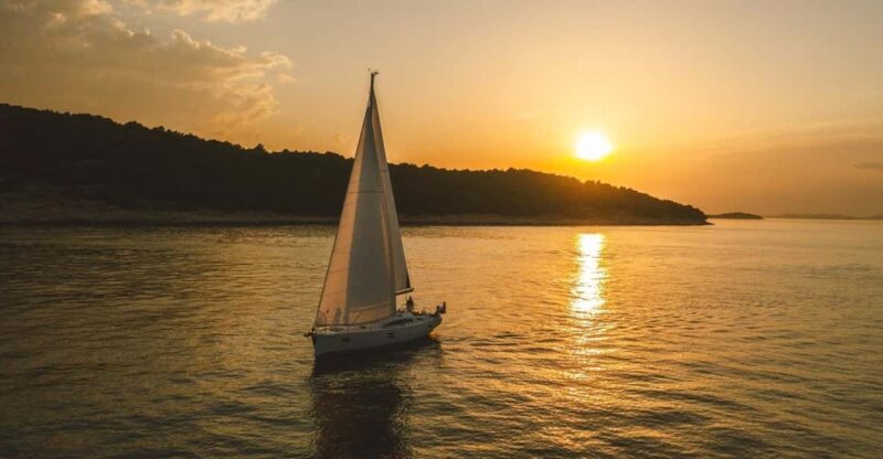 From Valletta: Romantic Sunset Cruise on a Sailing Yacht - Cruise Highlights