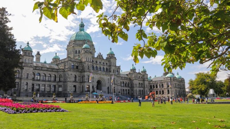 From Vancouver: Butchart Gardens & Victoria Sightseeing Tour - Key Points