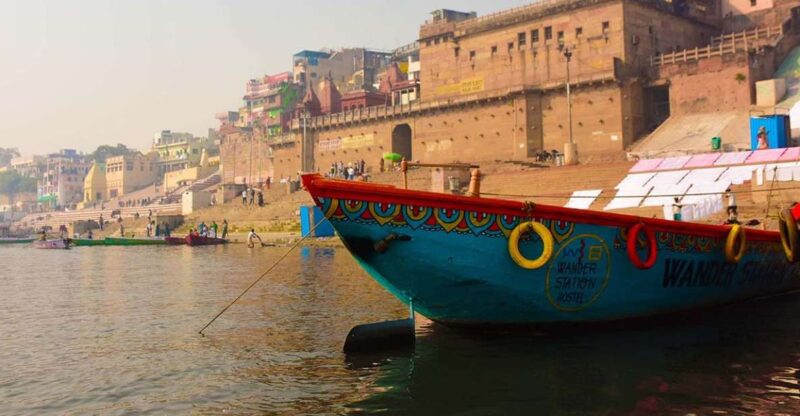 From Varanasi: Varanasi & Prayagraj Private Guided Tour - Day 1: Arrival in Varanasi