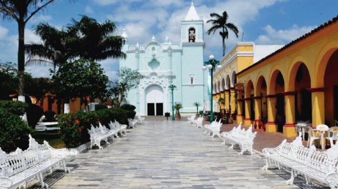 From Veracruz: Alvarado, Tlacotalpan, and Agustín Lara Tour - UNESCO World Heritage Site