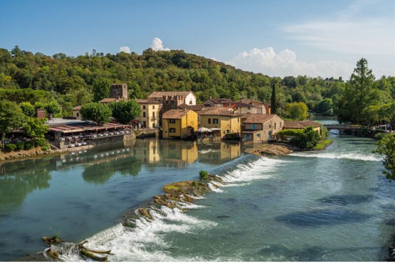 From Verona: Day Tour to Lake Garda and Borghetto - Sirmione Exploration