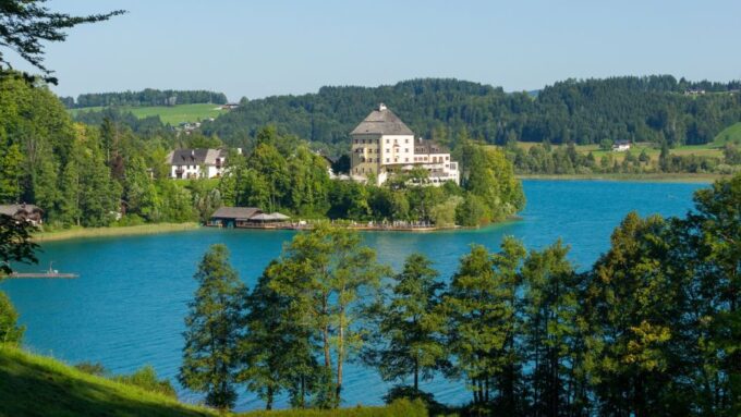 From Vienna: Austrian Lakes and Salzburg Private Tour - Transportation and Pickup