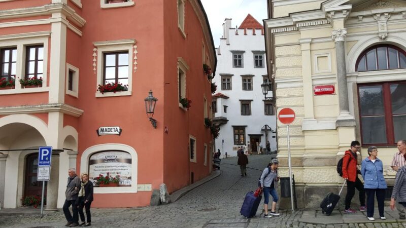 From Vienna: Cesky Krumlov Small Group Day Trip - Austro-Czech Border Encounter