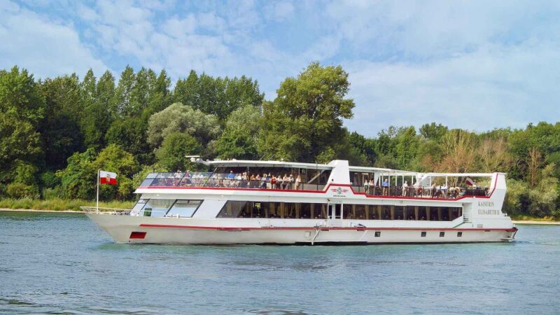 From Vienna: Day Cruise to Bratislava - Onboard Amenities