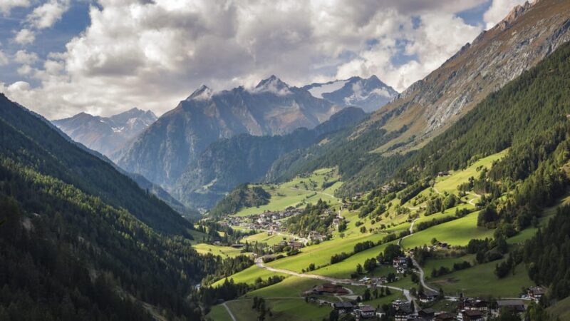 From Vienna: Day Tour to Hallstatt and Salzburg & Boat Ride - Accessibility and Group Options