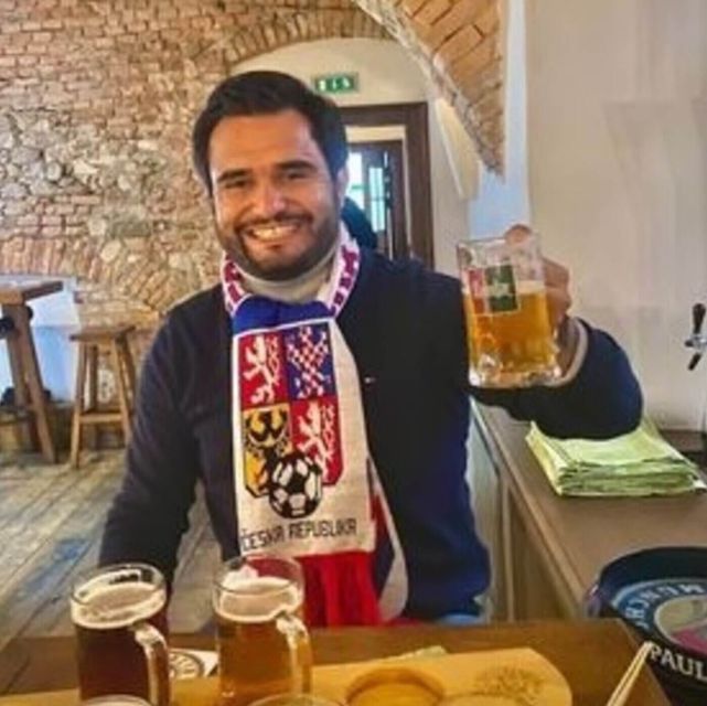 From Vienna: Explore the Tastes of Bratislava on a Day Trip - Bratislava Pastry and Coffee