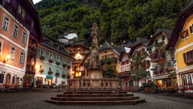 From Vienna: Hallstatt and Salzburg - Tour Inclusions and Flexibility