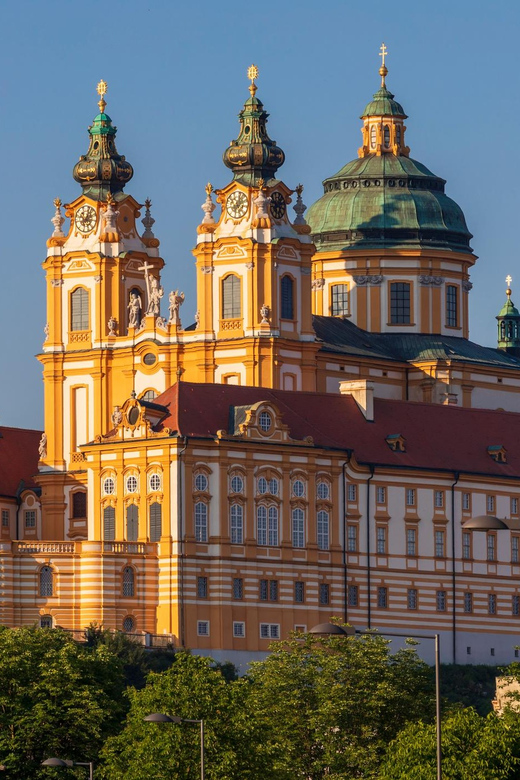From Vienna: Melk, Hallstat, and Salzburg Day Trip - Private or Small Group Tours