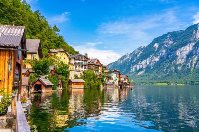 From Vienna: Private Day-Trip to Hallstatt and Salzburg - Discovering Salzburgs Baroque Beauty