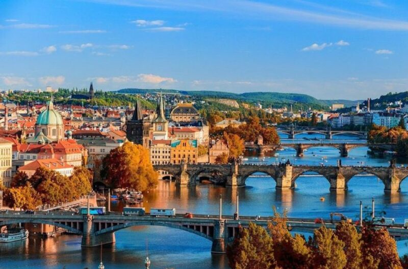 From Vienna: Private Day Trip to Prague Inc. Local Guide - Walking Tour of the City