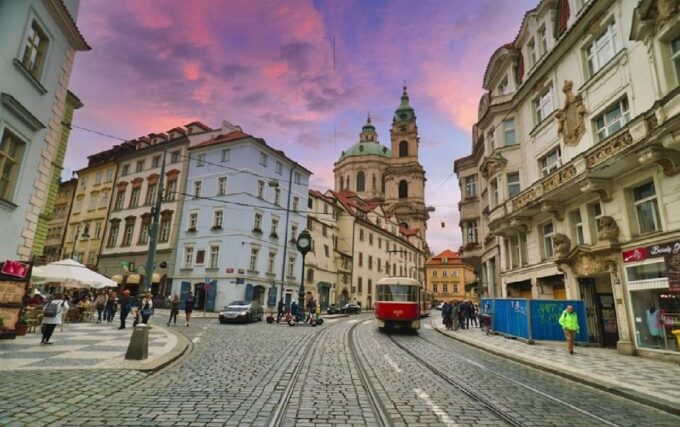 From Vienna: Private Day Trip to Prague Inc. Local Guide - Transportation and Pickup/Drop-off Details