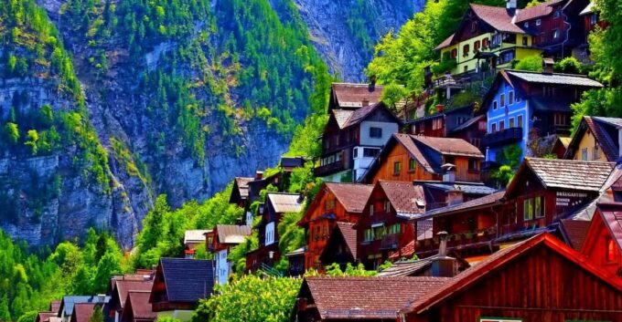 From Vienna: Wachau, Melk, Hallstatt, and Salzburg Day Tour - Booking and Accessibility Details
