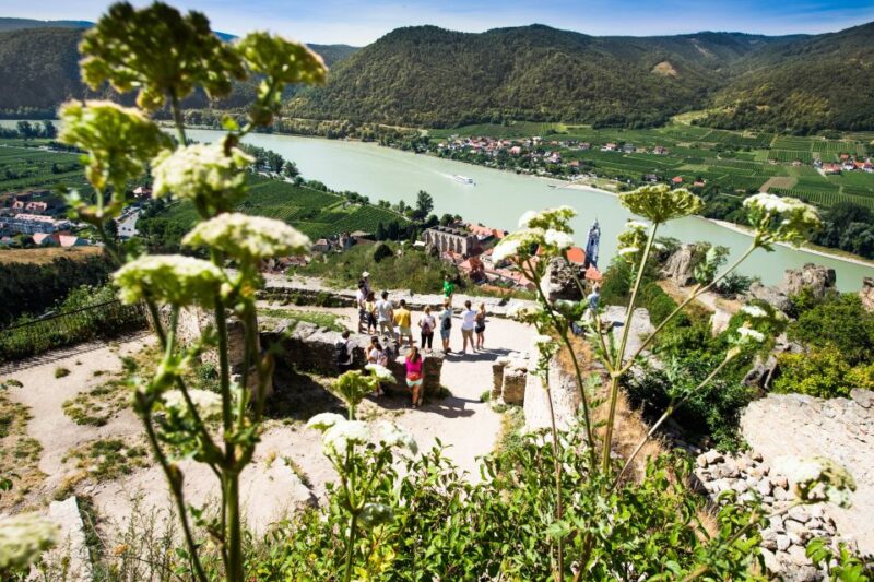 From Vienna: Wachau Valley Day Tour With Wine Tasting - Durnstein Free Time