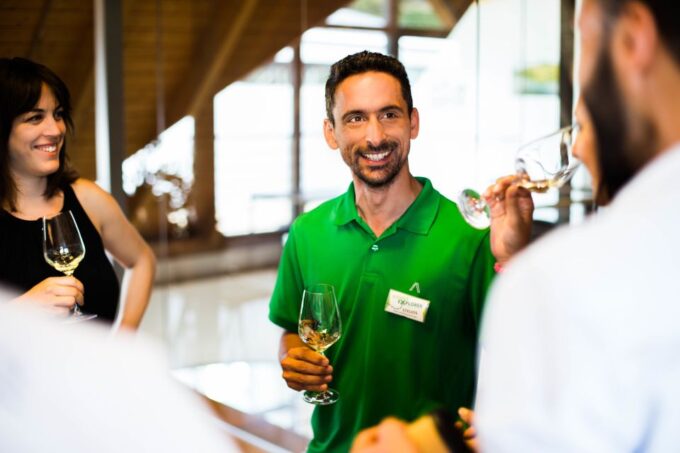 From Vienna: Wachau Valley Day Tour With Wine Tasting - Spitz Wine Tasting
