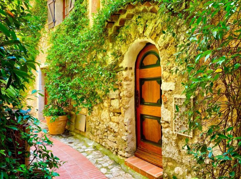 From Villefranche: Shore Excursion to Eze, Monaco, and Monte Carlo - Glamorous Monte Carlo Attractions