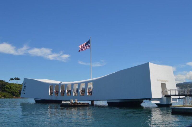 From Waikiki: Pearl Harbor USS Arizona Memorial Program - Pearl Harbor Memorials and Museums