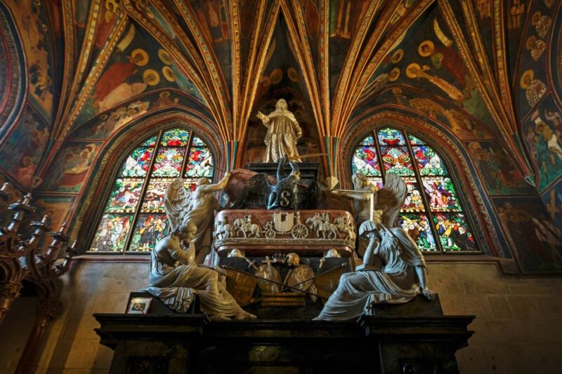 From Warsaw: 3 or 6-Hour Krakow Tour by Private Car - Booking Information