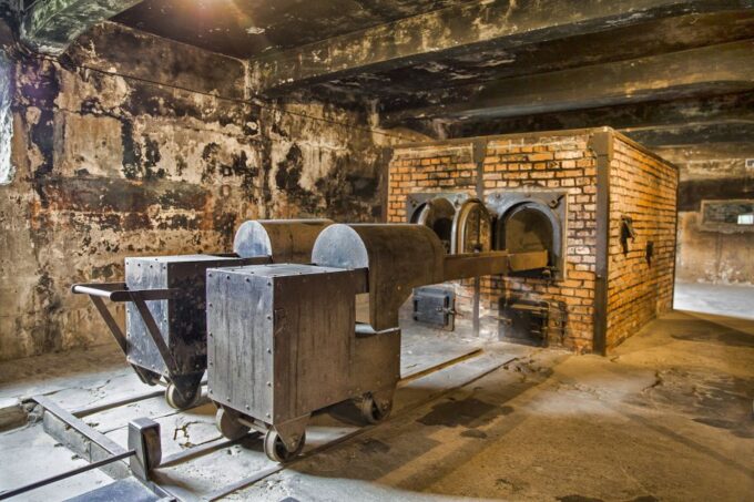 From Warsaw: Guided Tour to Auschwitz-Birkenau and Krakow - Exploring Krakow