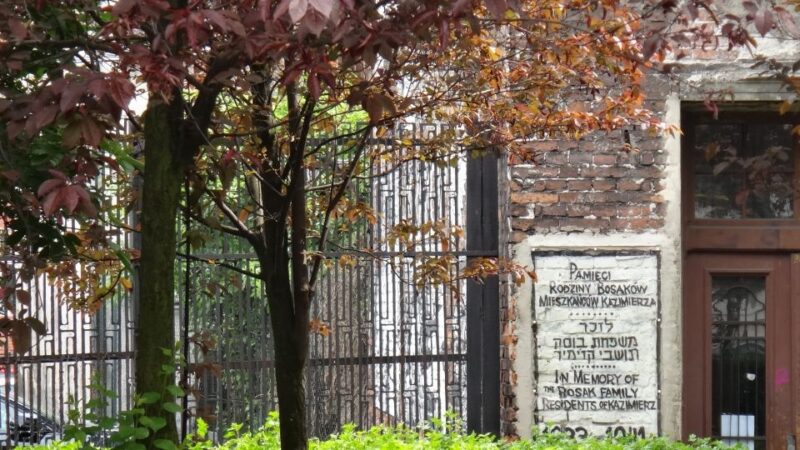 From Warsaw: Krakow Guided Private Tour With Transport - Inclusions