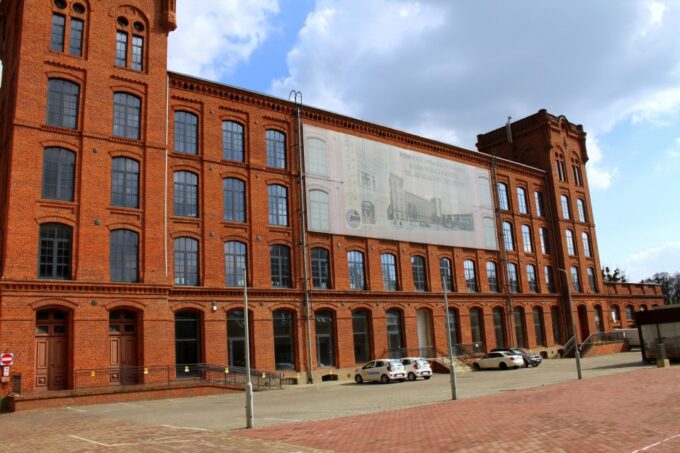 From Warsaw: Lodz & Litzmannstadt Jewish Ghetto Private Tour - Litzmannstadt Ghetto History