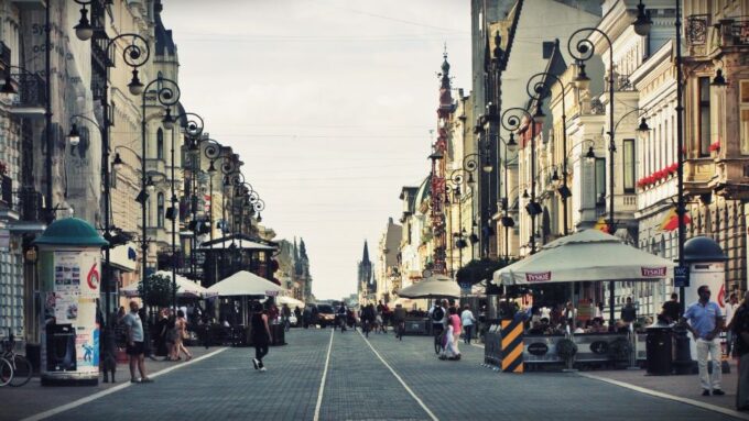 From Warsaw: Lodz Private Full-Day Tour - Piotrkowska Street Promenade