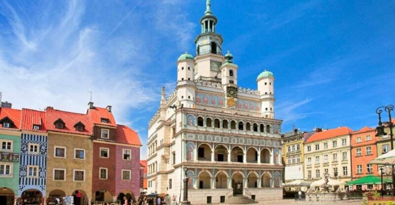 From Warsaw: Poznan Small Group Day Trip With Lunch - Meal Inclusion