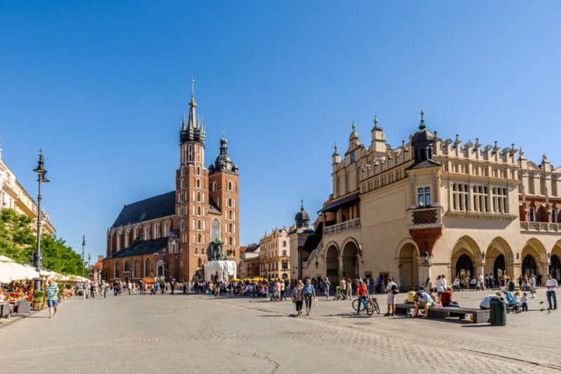 From Warsaw: Small-Group Tour to Krakow, Schindlers Factory - Itinerary Highlights