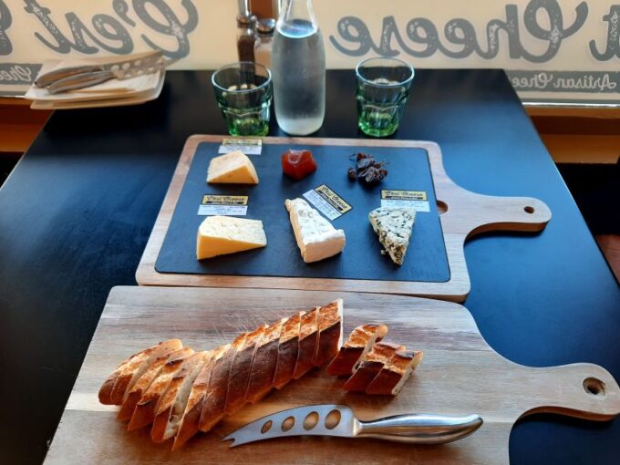 From Wellington: Half-Day Foodie Tour of the Wairarapa - Schoc Chocolates and Martinborough Winery