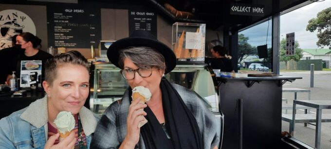 From Wellington: Taste Buds Tour of Petone - Local Culinary Experiences