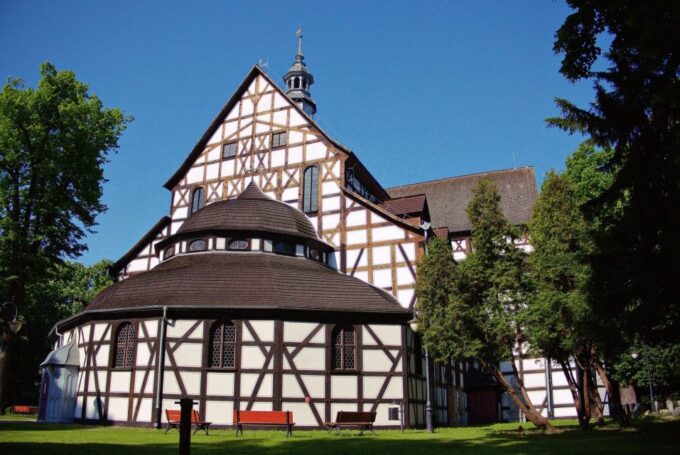 From Wroclaw: Pearls of Lower Silesia Full-Day Private Tour - Tour Duration and Language Options