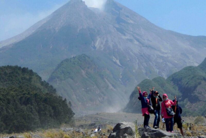 From Yogyakarta: 2-Day Temples, Volcano Sunrise, & Cave Tour - Jomblang Cave