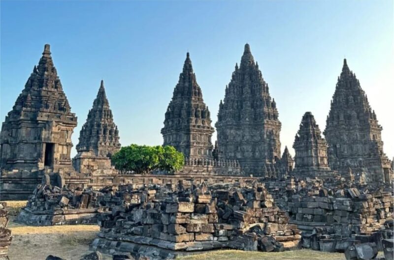 From Yogyakarta: 3-Hour Prambanan Tour W/ Pickup & Entry Fee - Key Points