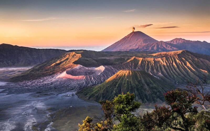 From Yogyakarta: 3D2N Tumpak Sewu, Mount Bromo Drop Surabaya - Tumpak Sewu Waterfall