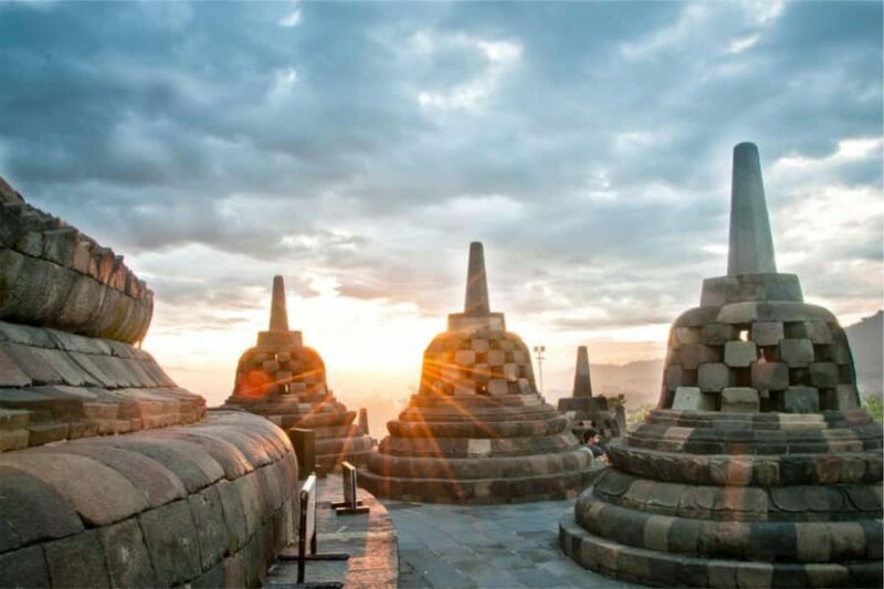 From Yogyakarta: Borobudur, Mount Bromo, and Ijen 4-Day Tour - Value and Who It’s Best For