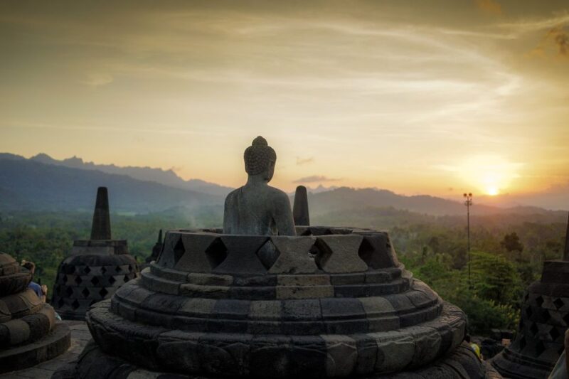 From Yogyakarta: Borobudur Temple Half-Day Guided Tour - Key Points