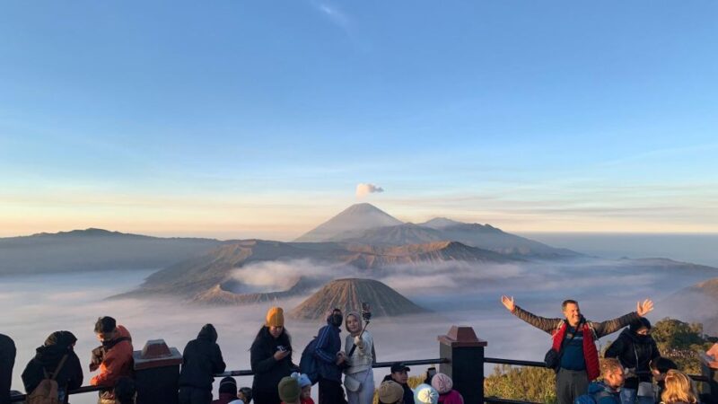 From Yogyakarta : Bromo , Ijen Crater 3 Days 2 Night Tour - Included Services