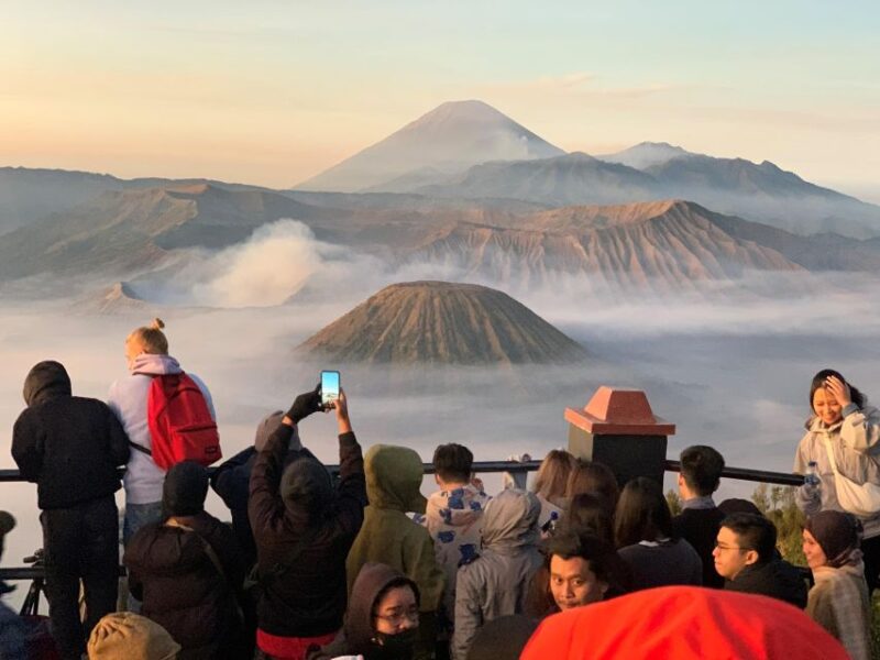 From Yogyakarta : Bromo , Ijen Crater 3 Days 2 Night Tour - Group Size and Guide